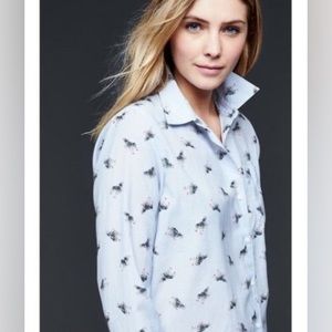 Gap succulent button down shirt